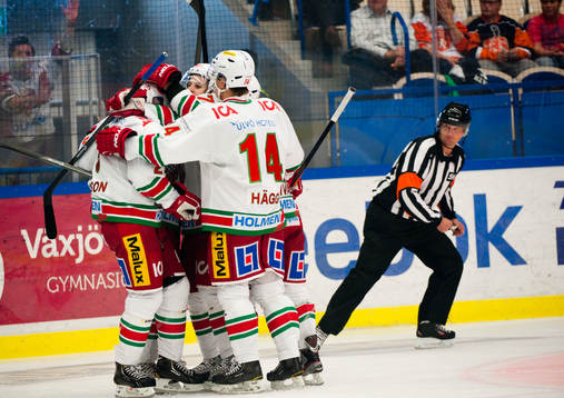 Bläddra bland fler bilder av Ishockey, SHL , Växjö - Modo