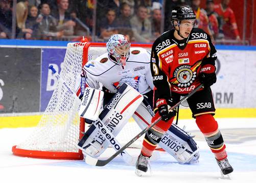 Linköpings målvakt Christian Engstrand och Luleås Johan
