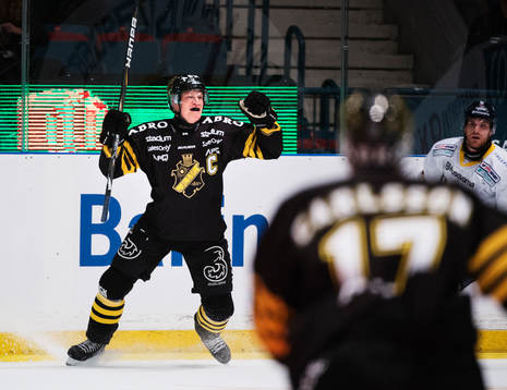 s Patric Blomdahl jublar