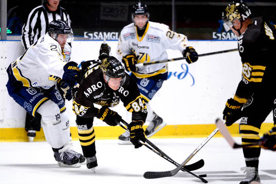 s Mattias Karlsson och AIK:s Patric Blomdahl