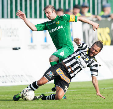Patrik Åström, Landskrona och Kennedy Bikircioglu,