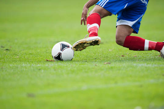 Småklubbsfotboll, idyllisk idrottsplats, Fot, fotbollssko,