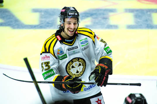 Brynäs Andreas Thuresson jublar