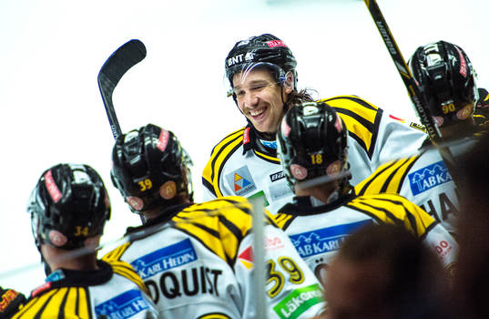 Brynäs Andreas Thuresson jublar