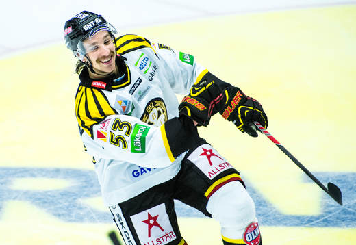 Brynäs Andreas Thuresson jublar