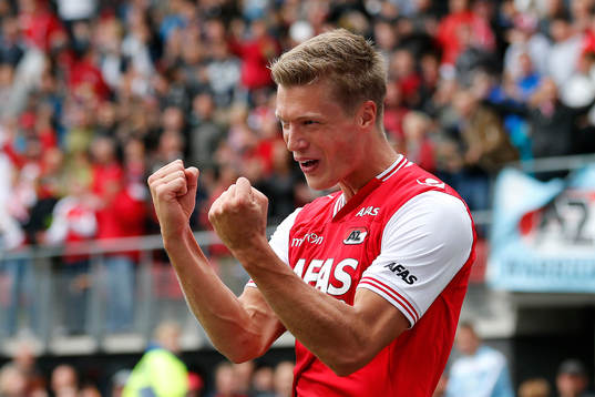 Bläddra bland fler bilder av Fotboll, Eredivisie, AZ Alkmaar - Go Ahead Eagles
