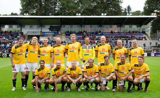 Lagbild All Star Team innan uppvisningsmatchen mellan