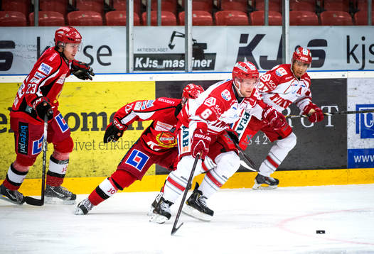 Timrås Robin Persson rycker ifrån