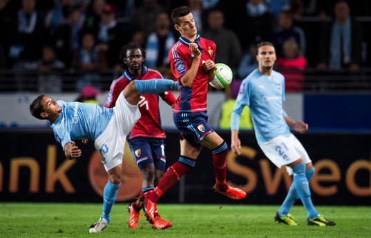 Malmös Ricardo Ferreira sparkar lite på Djurgårdens