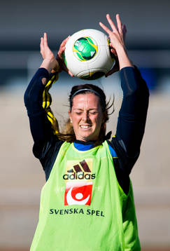 Lotta Schelin