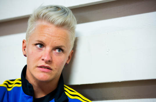 Nilla Fischer i mixed zone
