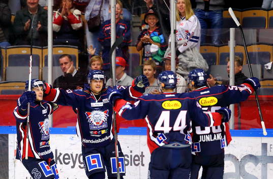 Linköpings Johannes Salmonsson jublar
