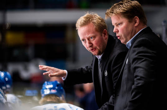 Oskarshamns tränare Fredrik Söderström och assisterande