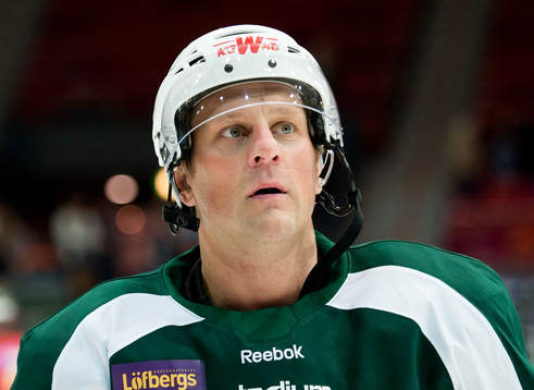 Färjestads Christian Berglund innan ishockeymatchen i SHL
