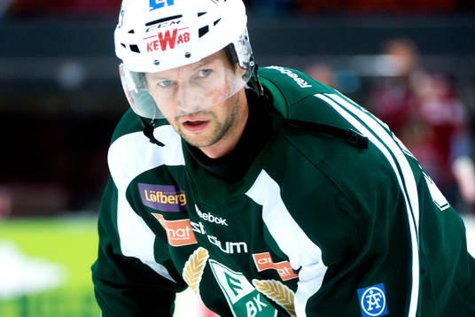 Färjestads Rickard Wallin innan ishockeymatchen i SHL