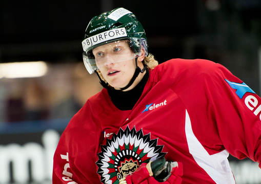 Frölundas John Klingberg innan ishockeymatchen i SHL