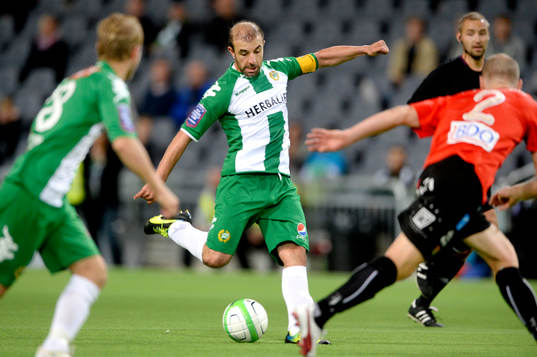 Hammarbys Kennedy Bakircioglu skjuter