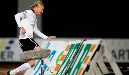 Örebros Karl Holmberg reagerar