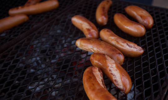 Korv på grillen