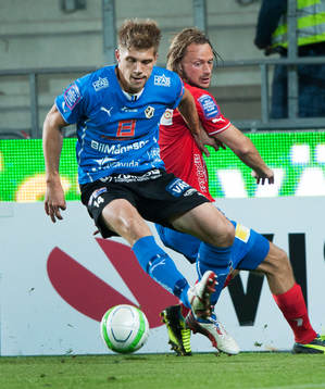 Mikael Boman, Halmstad, och Patrik Bojent, Öster, i