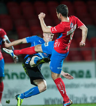 Andreas Landgren, Halmstad och Denis Velic, Öster, i