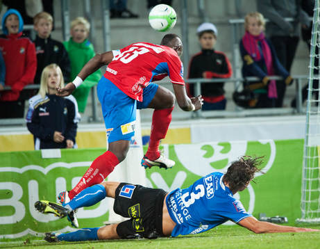 Alhaji Gero, Öster och Fredrik Liverstam, Halmstad, i
