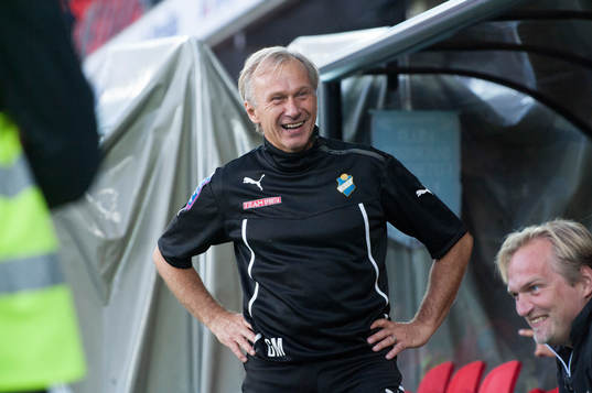 Ledare, Öster
