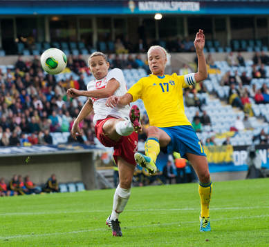 Caroline Seger, Sverige, och Patrycja Pozerska, Polen