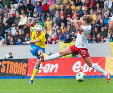 Sara Thunebro, Sverige