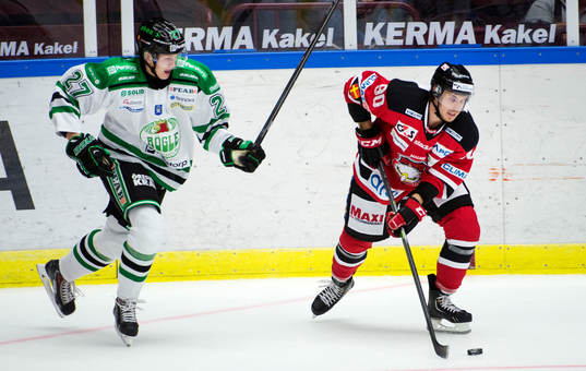 Rögles Niklas Hansson och Malmö Redhawks Mattias Persson