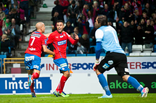 Mattias Lindström och Imad Khalili jublar