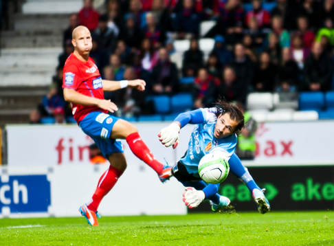 Syrianskas målvakt Dejan Garaca
