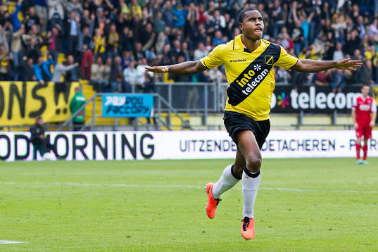 BREDA - NAC Breda - AZ , Eredivisie , 22-09-2013 , Voetbal