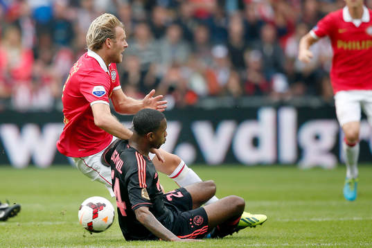 Bläddra bland fler bilder av Fotboll, Holländska Ligan, PSV Eindhoven - Ajax