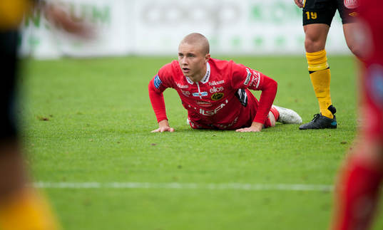 Sebastian Holmén, Elfsborg, reser sig igen - och nickade