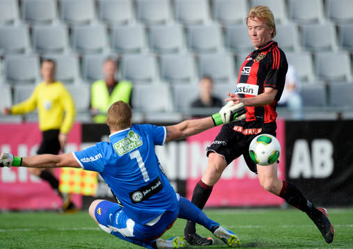 Brommapojkarnas Gustav Sandberg Magnusson, utmanar Häckens