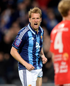 Djurgårdens Peter Nymann Mikkelsen jublar