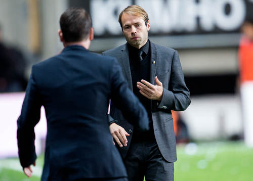 AIKs tränare Andreas Alm tackar IFK Göteborgs tränare