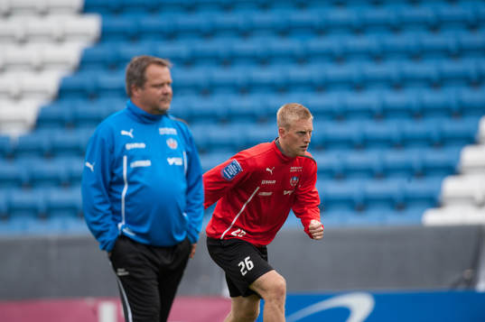 Roar Hansen, tränare och Peter Larsson