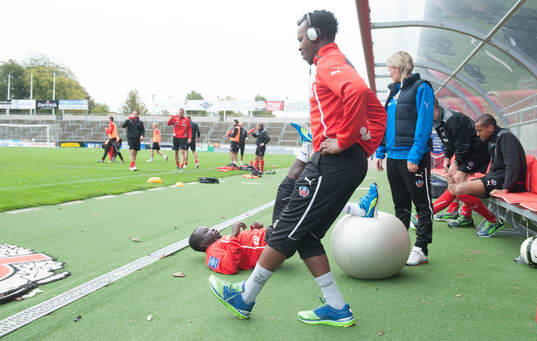 May Mahlangu körde rehab vid sidan av plan