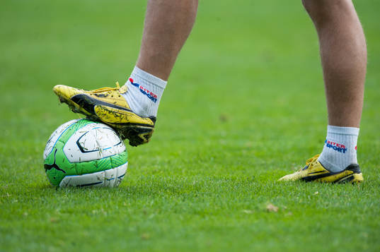 Boll, fotbollsskor, fotbollskänga, Puma, gräs, gräsmatta