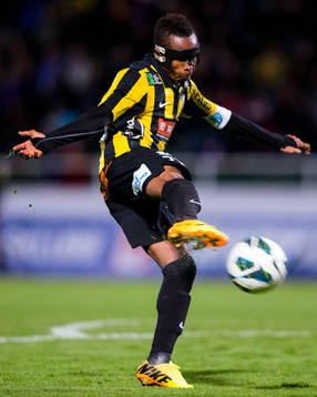Häckens Nasiru Mohammed skjuter