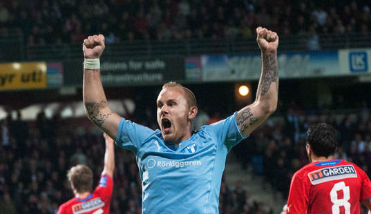 0-2 Magnus Eriksson, Malmö, jublar i