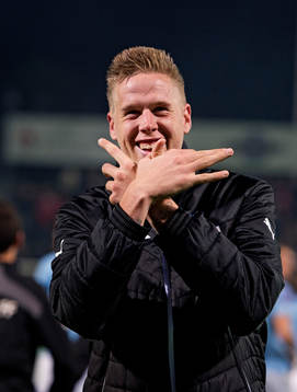 Malmös Pontus Jansson gör en målgest