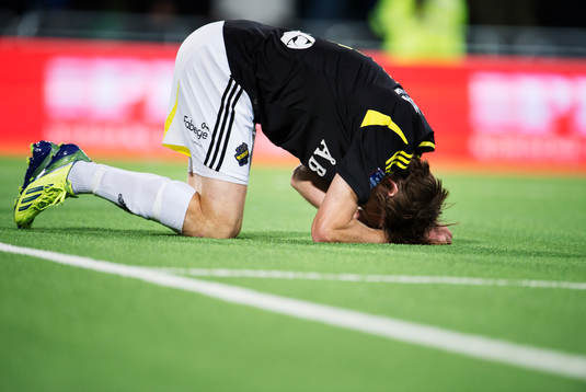 s Nils-Eric Johansson har ont