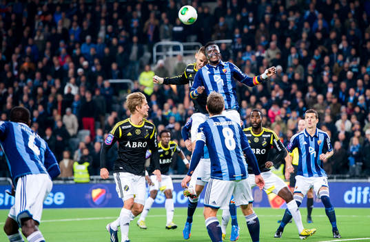 AIKs Alexander Milosevic och Djurgårdens Daniel Amartey