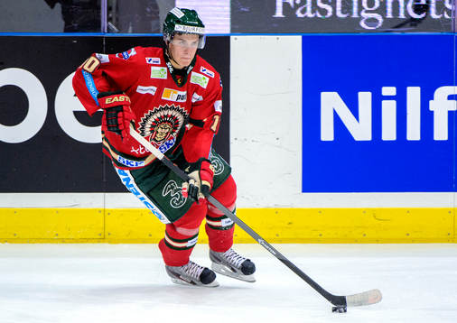 Frölundas Alexander Wennerberg med pucken