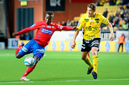 Helsingborgs David Accam och Elfsborgs Marcus Rohdén