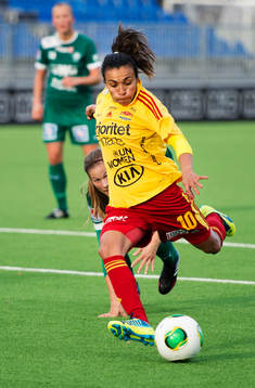 Tyresös Marta skjuter in 1-0