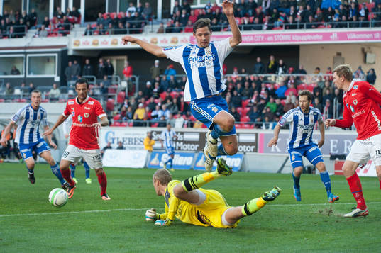 Philip Haglund, Göteborg, nära överlista Lars Cramer,
